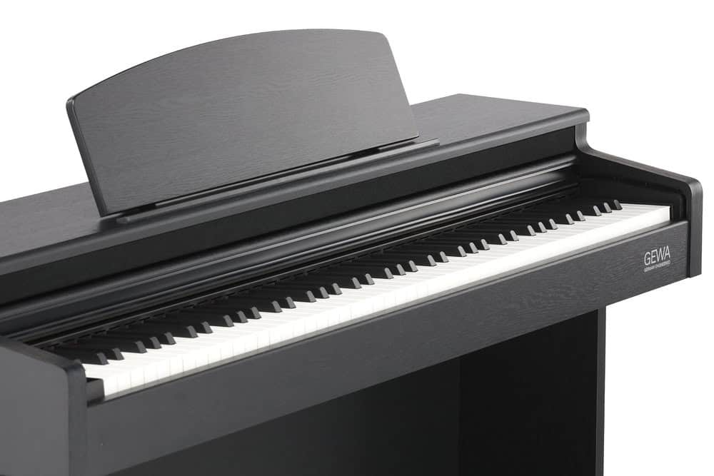 Pohled na kladívkovou klaviraturu GEWA Ivory Touch Pro u digitálního piana Gewa DP 520